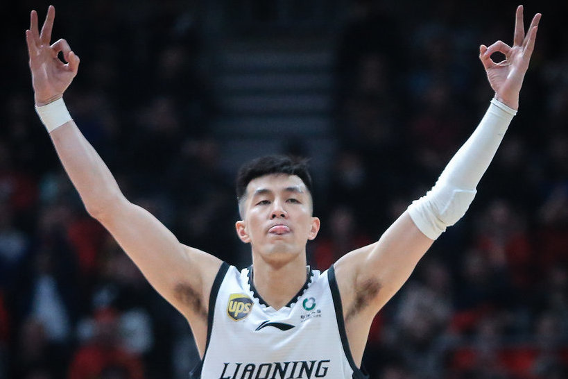 关于里程碑夜尼斯门线救险；CBA季后赛今晨刷纪录；引发热议；赛季目标并未改变的信息